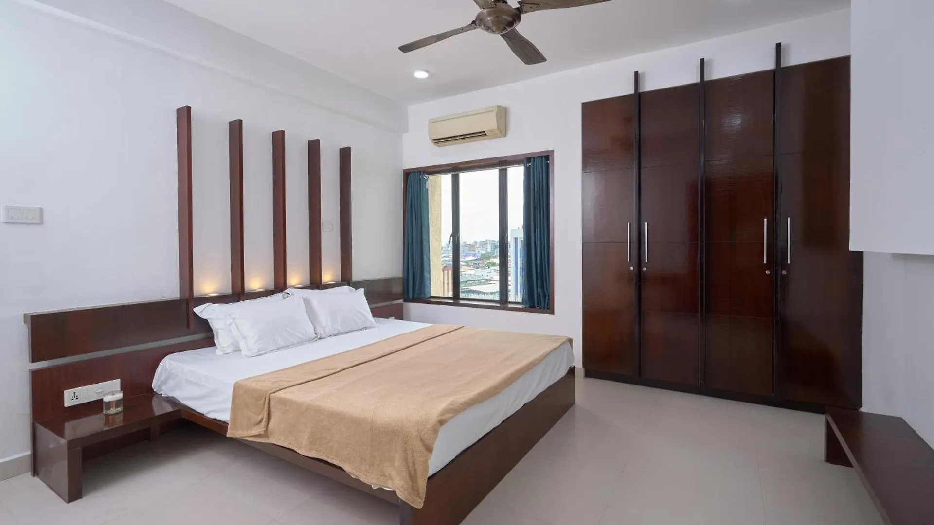 Bayview Retreat Premium Stay At Marine Drive Kochi 0*,  Ινδία