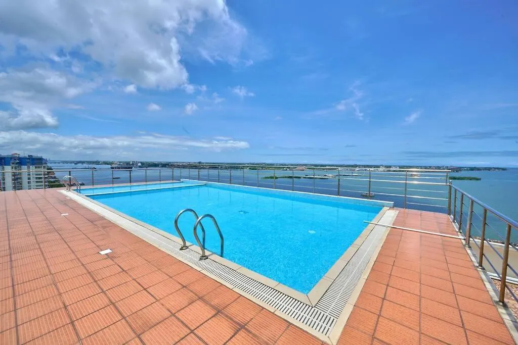 Bayview Retreat Premium Stay At Marine Drive Kochi 0*,