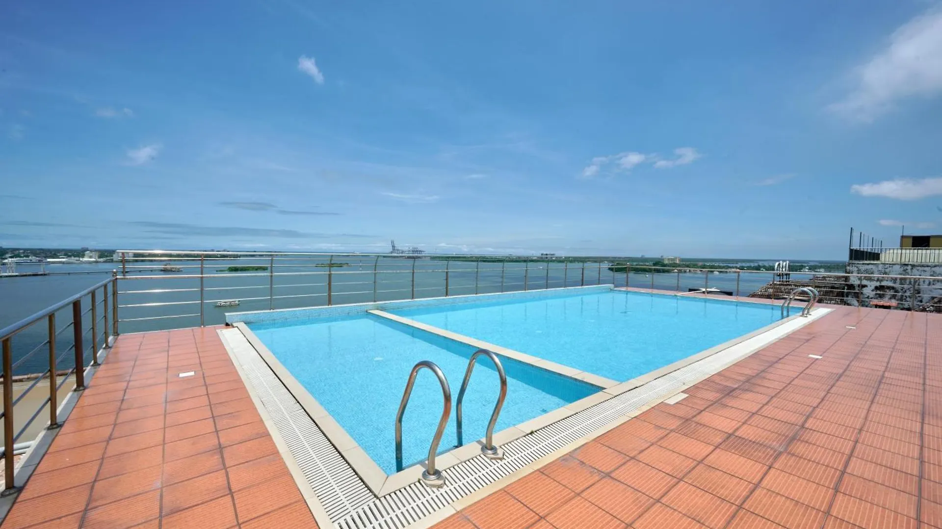 Apartman Bayview Retreat Premium Stay At Marine Drive Kochi